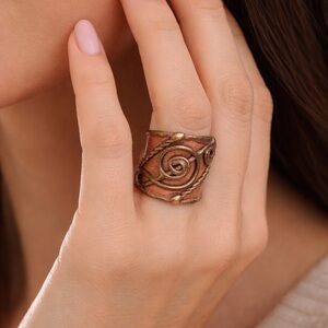 Elegant Spiral Bronze Ring